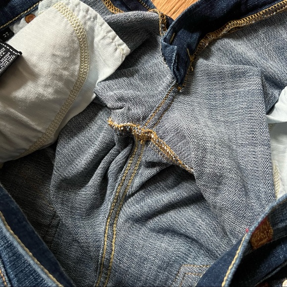 EUC 7 For All Mankind Roll Up Denim shorts - Picture 12 of 16